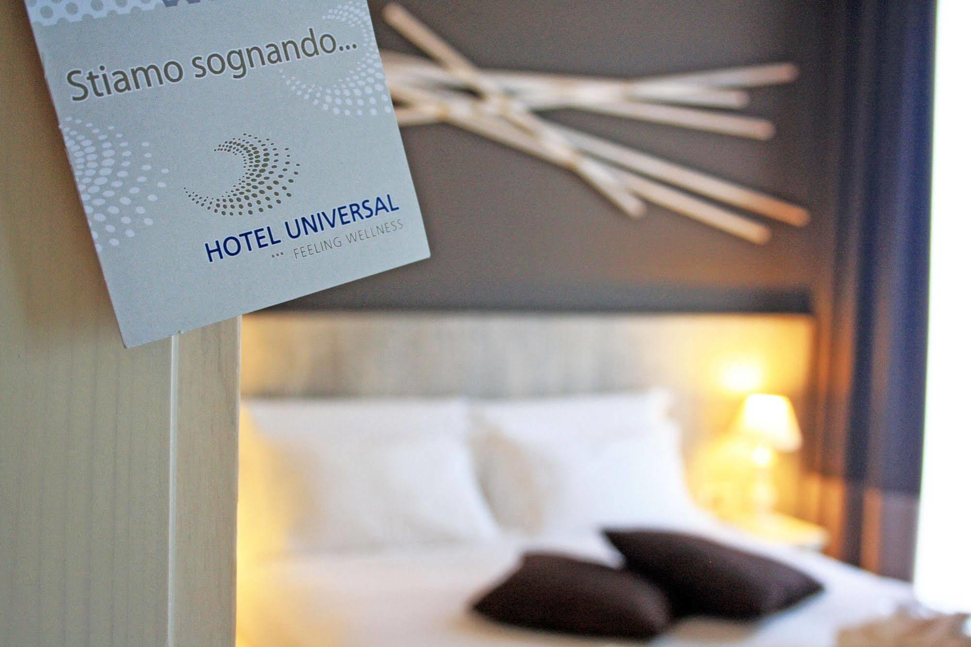 Hotel Universal Senigallia Buitenkant foto